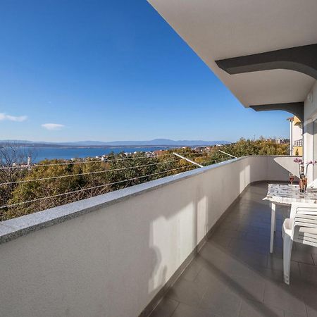 Nice Apartment In Crikvenica With House Sea View 外观 照片