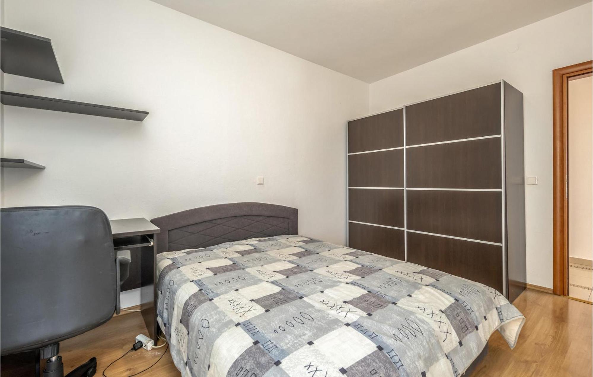 Nice Apartment In Crikvenica With House Sea View 外观 照片