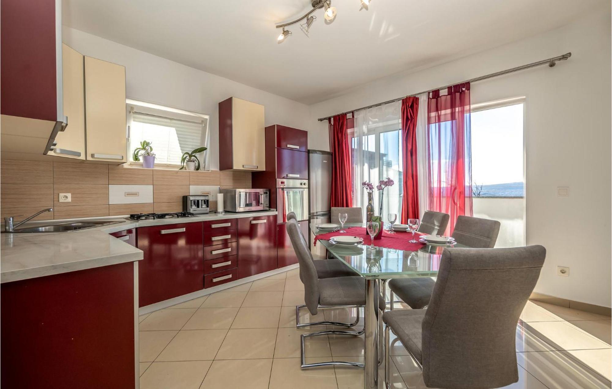 Nice Apartment In Crikvenica With House Sea View 外观 照片
