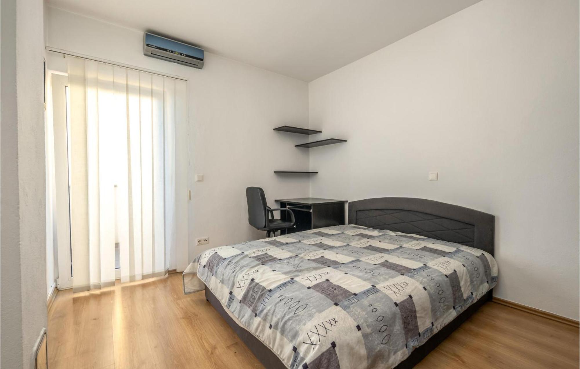 Nice Apartment In Crikvenica With House Sea View 外观 照片