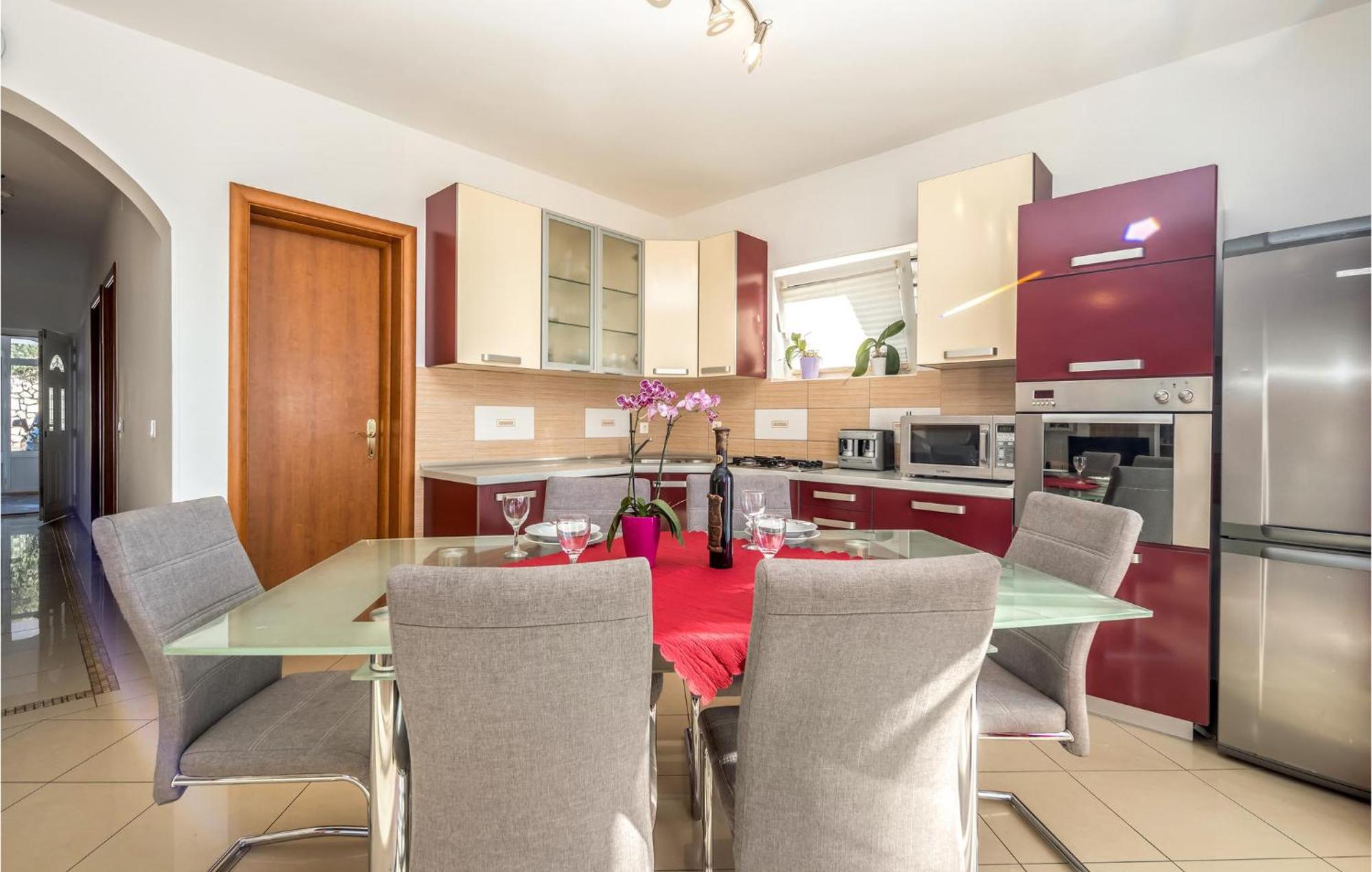 Nice Apartment In Crikvenica With House Sea View 外观 照片