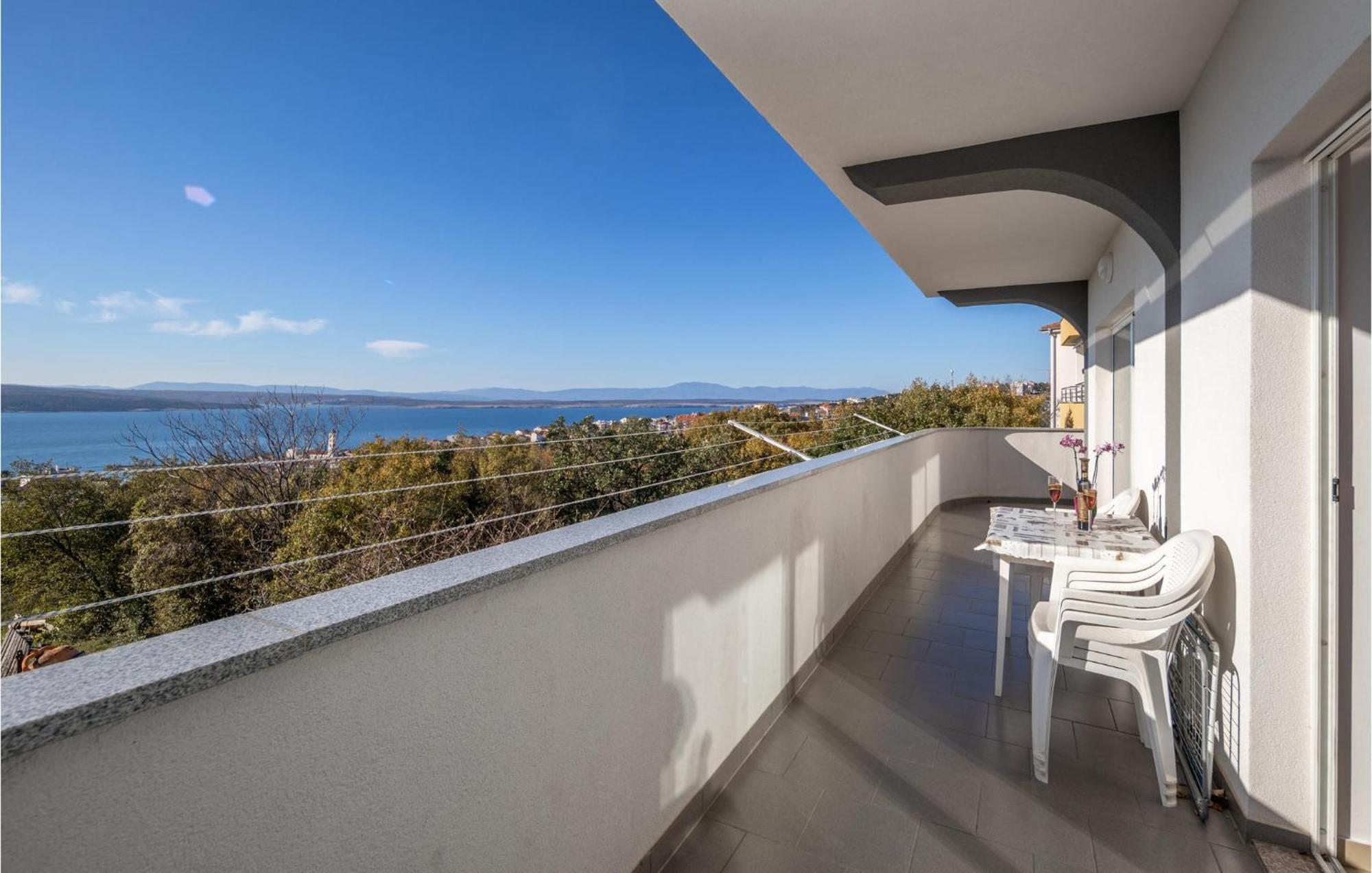 Nice Apartment In Crikvenica With House Sea View 外观 照片