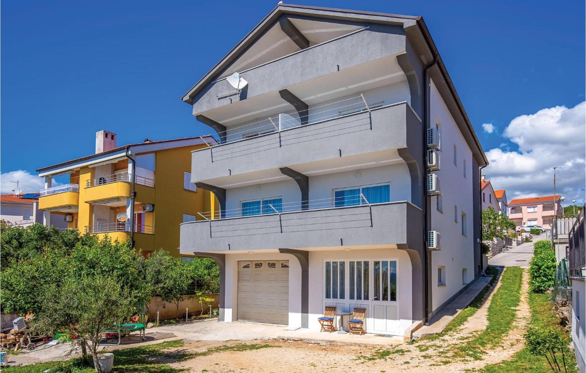Nice Apartment In Crikvenica With House Sea View 外观 照片